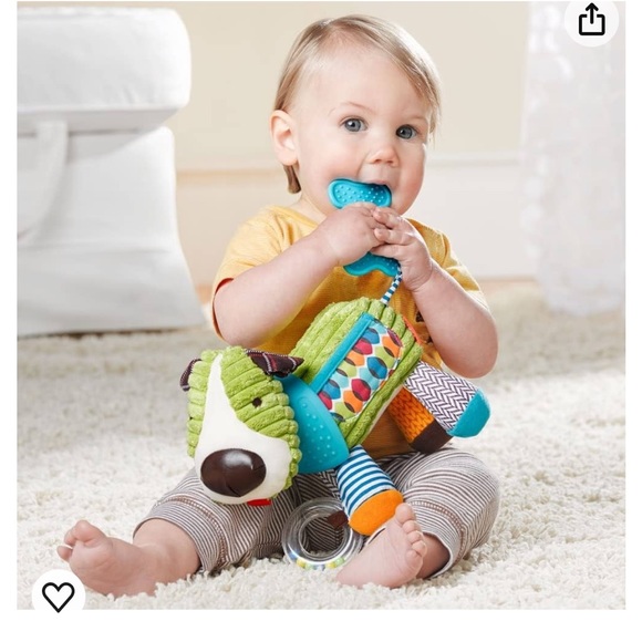 Skip Hop Bandana Buddies Baby Activity & Teething Toy with Multi Sensory Rattle - Picture 2 of 7